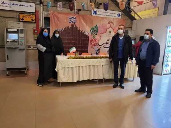 راه اندازی "میز خدمت" به مناسبت دهه فجر در منطقه 3

