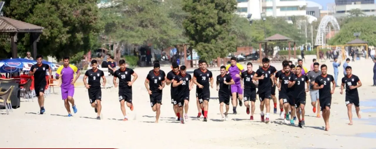 تراکتورسازان در ساحل کیش تمرین کردند