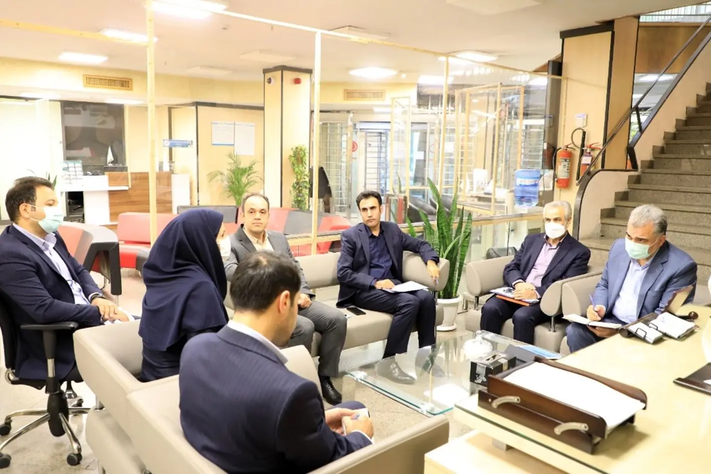تلاش برای جذب منابع و توسعه خدمات ریالی و ارزی باید در دستور کار قرار گیرد

