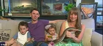 زندگی ترسناک یک خانواده با 50 نوع حیوان رد یک خانه!+عکس