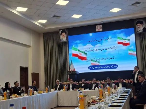 دیدار وزیر صمت با کارکنان سفارت ایران در تاجیکستان