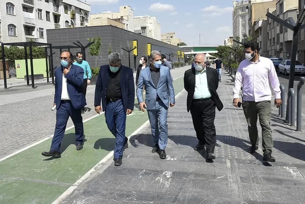  افتتاح مرکز واکسیناسیون خودرویی کرونا در ورزشگاه تختی 