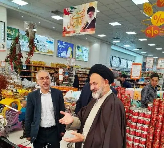 بازدید سرزده رییس عقیدتی-سیاسی سازمان اتکا از فروشگاه مرکزی قم

