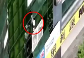 
لحظه سقوط کودک ۷ ساله از طبقه چهارم + عکس
