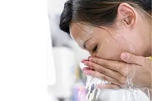 روش صحیح شستن انواع صورت برای داشتن پوستی زیبا
