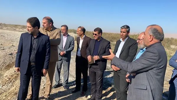 بازدید رییس سازمان مدیریت و برنامه ریزی، مدیرکل امور اقتصادی و دارایی و مدیرعامل آبفای استان ایلام از پروژه‌های آبفا در مهران

