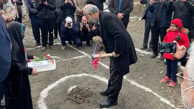 
آغاز احداث کتابخانه در روستای اشترمل شهرستان تویسرکان توسط بانک پاسارگاد