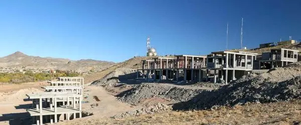 فاز نخست پروژه مجموعه گردشگری وهتل بافت، تابستان آینده به بهره برداری می رسد