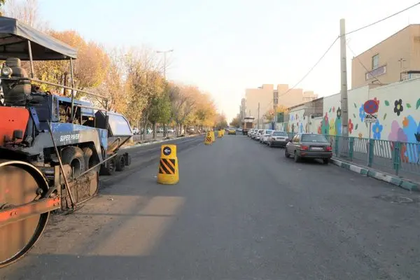 خیابان مطهری منطقه 19 به مساحت 18 هزار متر مربع با پخش 2 هزار تن آسفالت می شود

