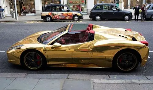 فِراری با روکش طلا +عکس