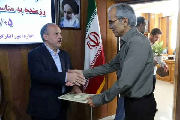 در حد توان اشاعه دهنده ادبیات و فرهنگ دفاع مقدس باشیم