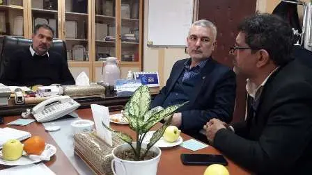 دیدار مدیر مخابرات منطقه مرکزی با شهردار نراق