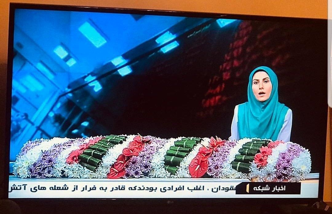 دکور اخبار شبکه یک سوژه شد+عکس