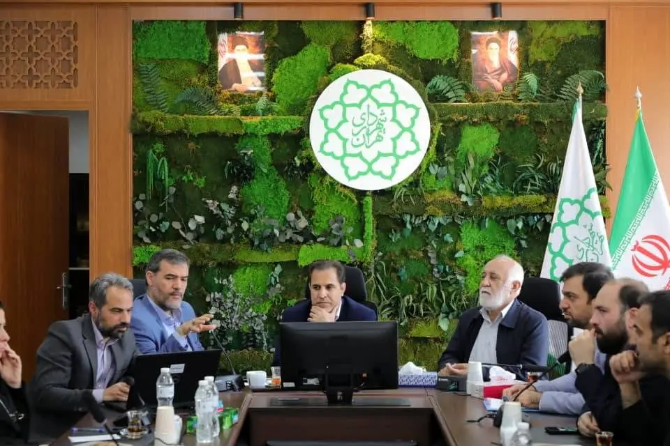 بررسی توسعه خطوط مترو در شرق تهران

