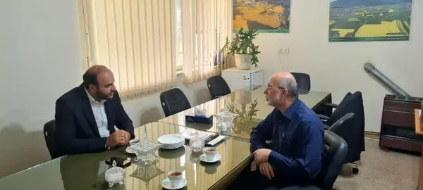 بازدید سرپرست معاونت توسعه بازرگانی جهاد کشاورزی استان گلستان از فروشگاههای زنجیرهای رفاه