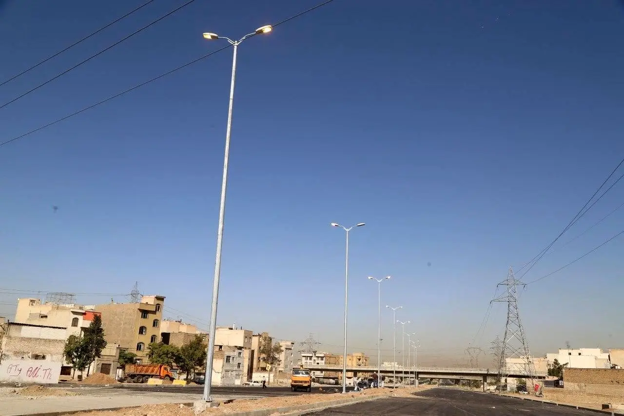 تامین روشنایی پروژه بزرگراه شهید نجفی رستگار در منطقه 15

