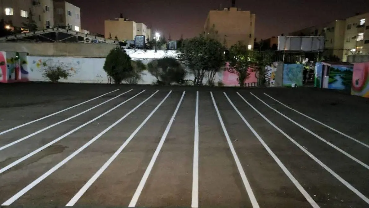 خط‌کشی محوطه مدارس منتخب منطقه ۲۲ با رنگ و بوی مهر

