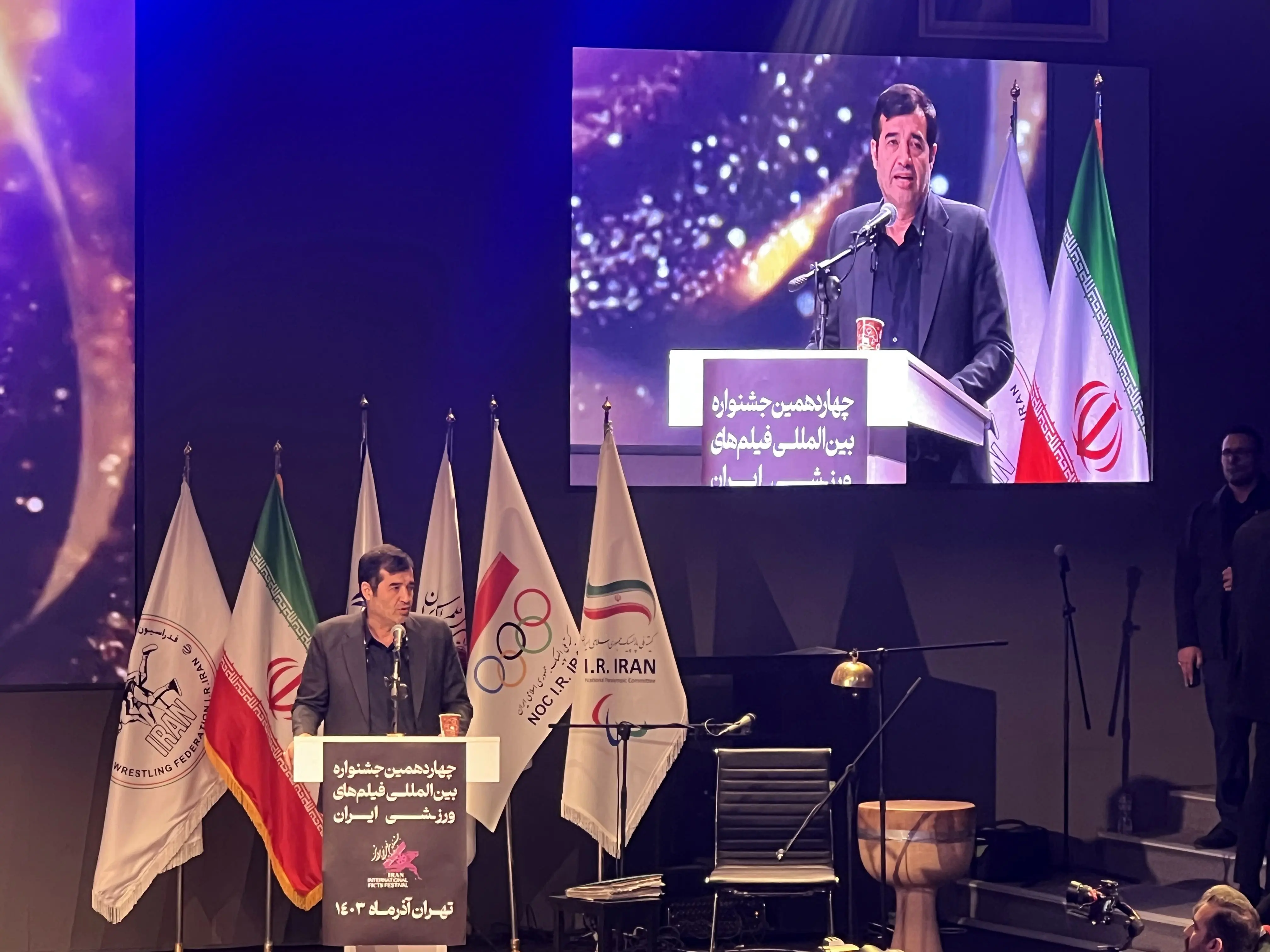 پیگیر بازگشت عادل فردوسی‌پور به تلویزیون هستیم
