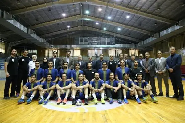 بازدید وزیر ورزش و رییس کمیته ملی المپیک از اردوی تیم ملی هندبال