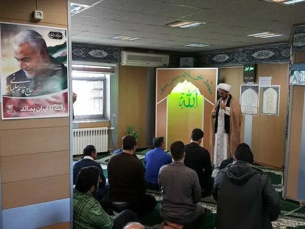 عزاداری و سوگواری پرسنل سازمان بهشت زهرا(س) به مناسبت شهادت سردار سرافراز حاج قاسم سلیمانی