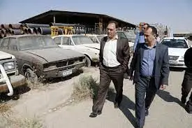 اتومبیل های قدیمی شرکت گاز در موزه نفت پارک کردند

