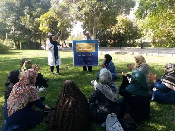 افزایش نشاط اجتماعی سالمندان با تدارک برنامه های آموزشی و تفریحی در منطقه 19

