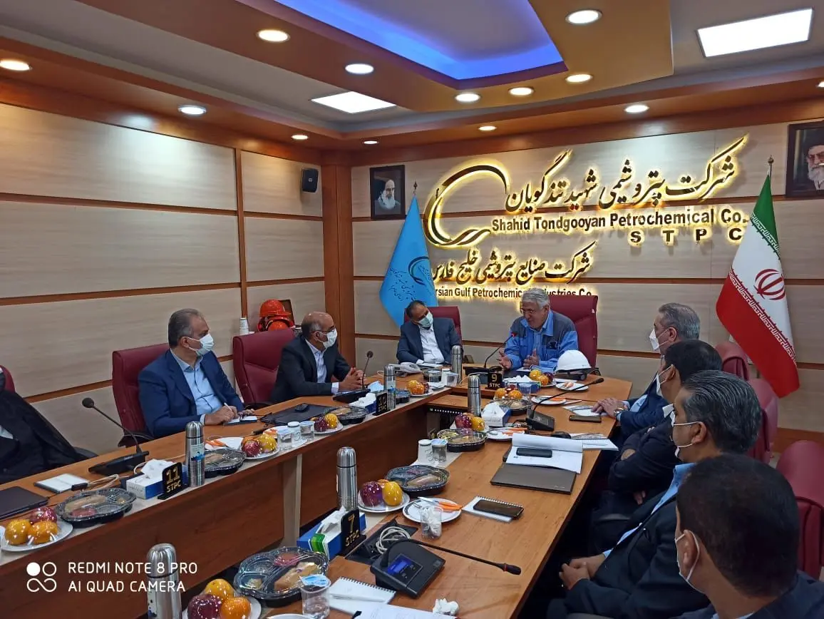 تمام محصولات پتروشیمی شهید تندگویان در بازار داخلی عرضه می‌شود

