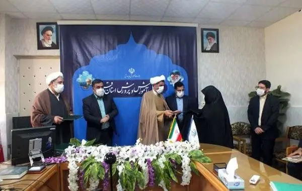 معلمان در انتقال فرهنگ ایثار به نسل آینده نقش بی بدیلی دارند