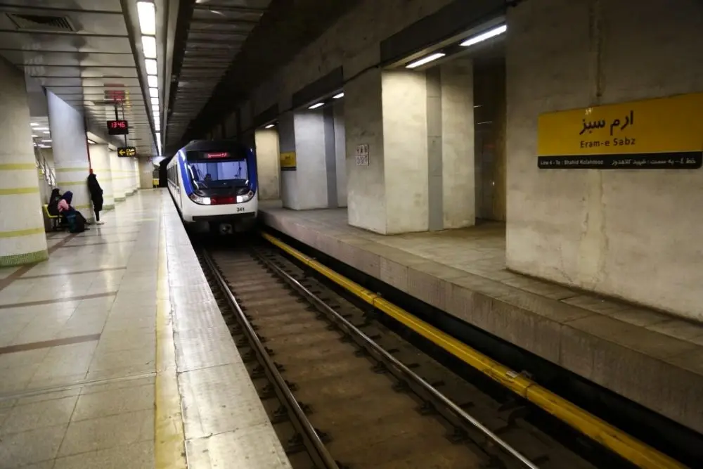 مسافرگیری حد فاصل ایستگاه ارم سبز تا ایستگاه بیمه متوقف شد
