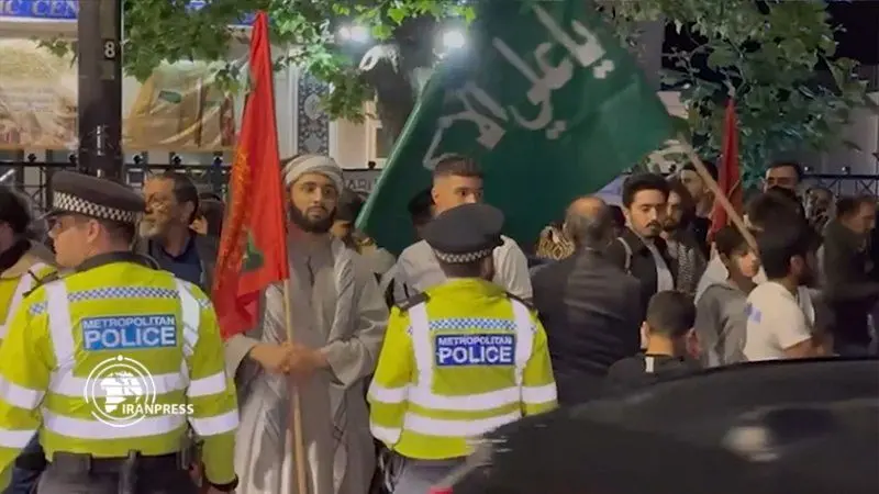 تعطیلی مرکز اسلامی در لندن و برگزاری جشن عید غدیر در خیابان