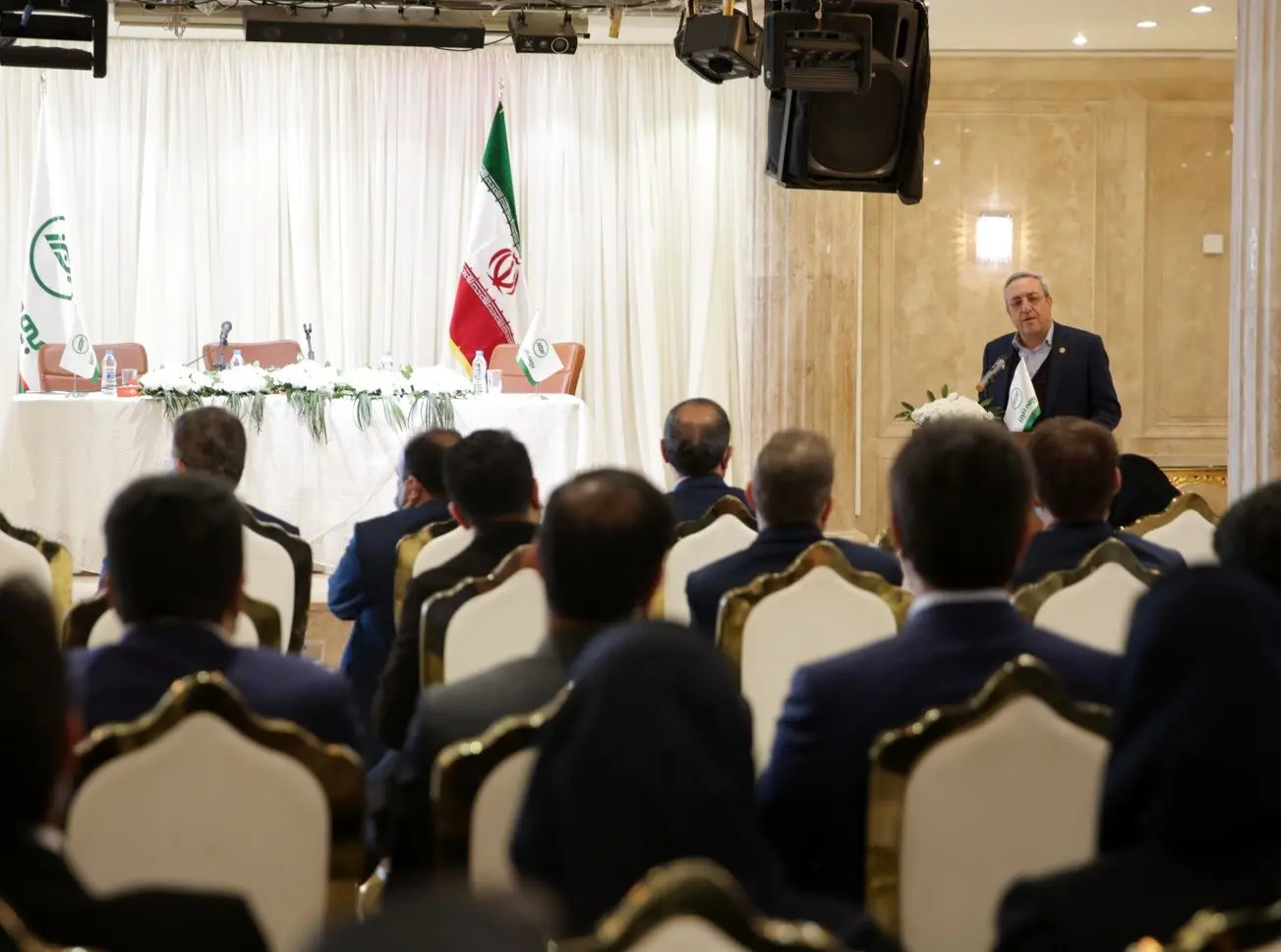 بازدید مدیرعامل بیمه البرز از شعبه کرمان