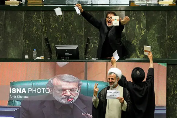 خنده ها و فریادهای دو نماینده مخالف CFT+عکس