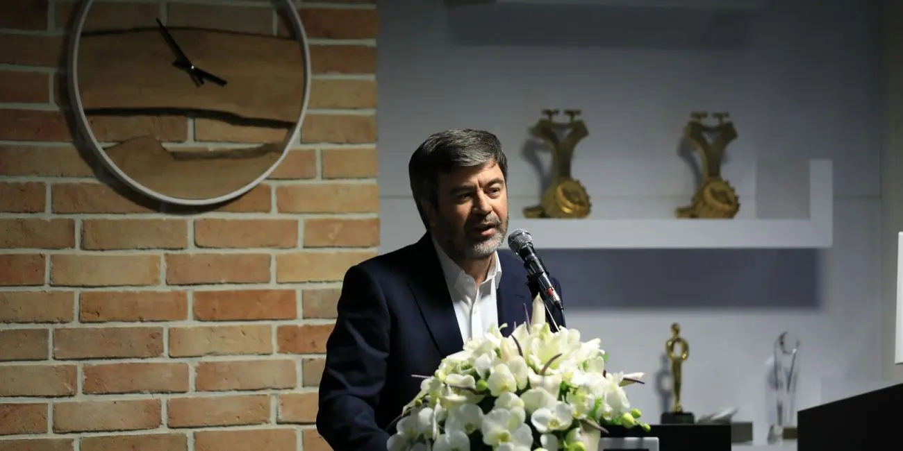 نماینده بیمه صرفاً فروشنده نیست ؛باید بیمه گر، بازاریاب، مدیر ریسک و مشاور بیمه گزار باشد
