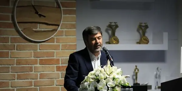 نماینده بیمه صرفاً فروشنده نیست ؛باید بیمه گر، بازاریاب، مدیر ریسک و مشاور بیمه گزار باشد
