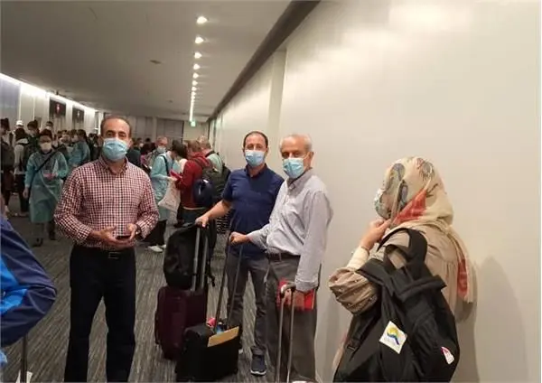 سرپرست و کادر سرپرستی کاروان وارد توکیو شدند