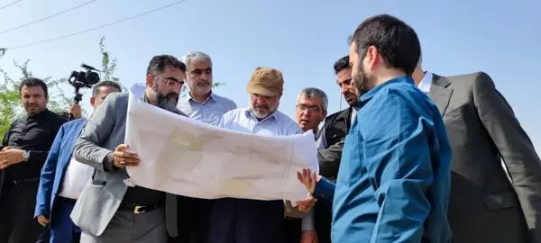 بازدید علی عسکری از محل احداث پارک فناوری پتروشیمی «فدک» در عسلویه