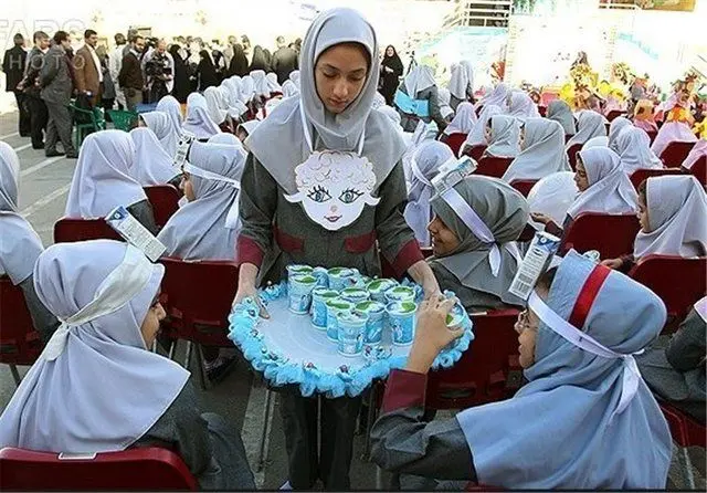 انتظار از سازمان برنامه برای تعجیل در تامین بودجه شیر مدارس

