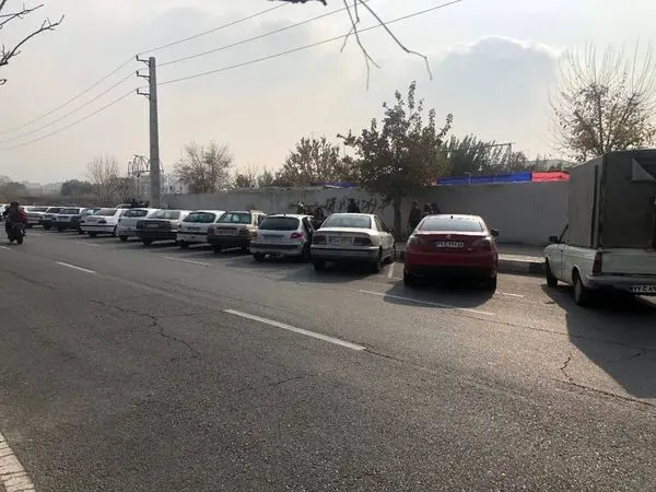 ایجاد پارکینگ حاشیهای در محدوده بازار گل شهید محلاتی