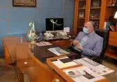 بازپیرایی حاشیه ی فضای سبز بزرگراه شهید همت  در منطقه سه

