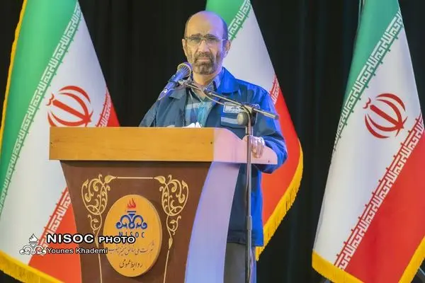 آیین تجلیل از بازنشستگان شرکت ملی مناطق نفت خیز جنوب در سال ۱۴۰۰برگزار شد