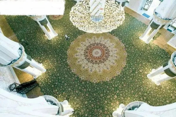 بزرگترین فرش دنیا +عکس