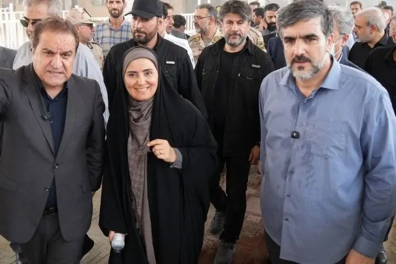 بازدید وزیر راه و شهرسازی از مرکز پایش راهداری و حمل و نقل جاده‌ای مرز مهران 