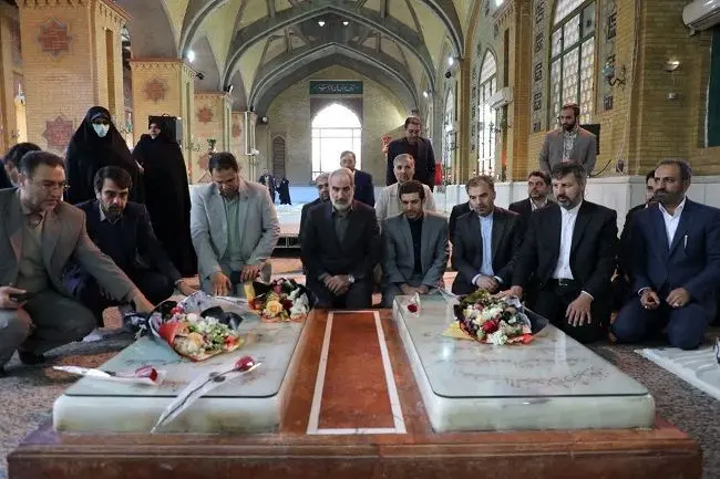 تجدید میثاق وزیر آموزش و پرورش با آرمان‌های امام(ره) و شهدای امور تربیتی