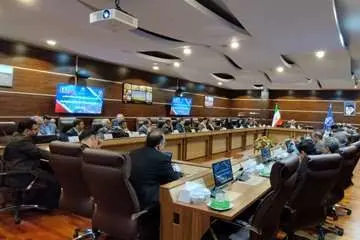  نشست صمیمی مدیرعامل با مدیران ارشد شرکت نفت مناطق مرکزی ایران