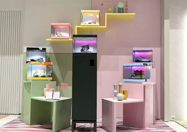 نگهداری و تمیز کردن کفش های خود را به ShoeCase و Styler ShoeCare الجی بسپارید