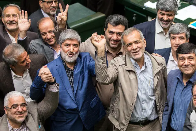 
مطهری و پزشکیان نواب رییس مجلس شدند
