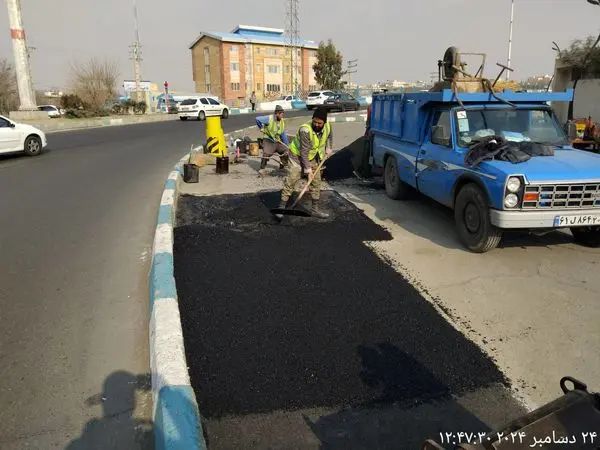 اجرای 260 تن آسفالت برای بهبود تردد در منطقه 19


