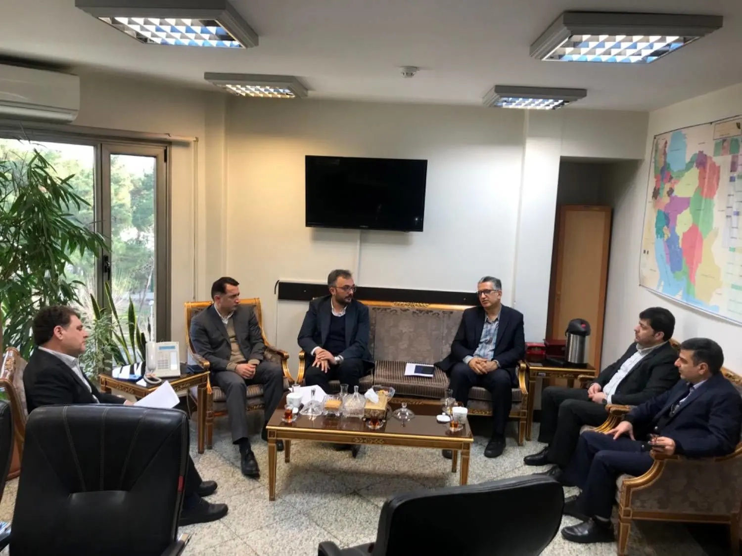 بررسی زمینه های همکاری مشترک فیمابین سازمان نوسازی شهر تهران و سازمان شهرداریها و دهیاری کشور