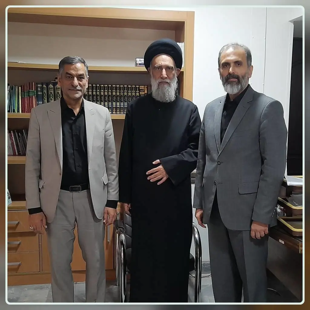 تقدیر امام جمعه موقت اصفهان از عملکرد جهادی بیمه دی