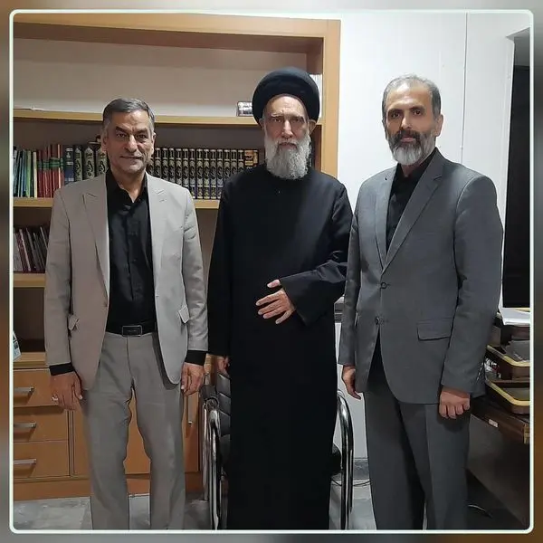 تقدیر امام جمعه موقت اصفهان از عملکرد جهادی بیمه دی